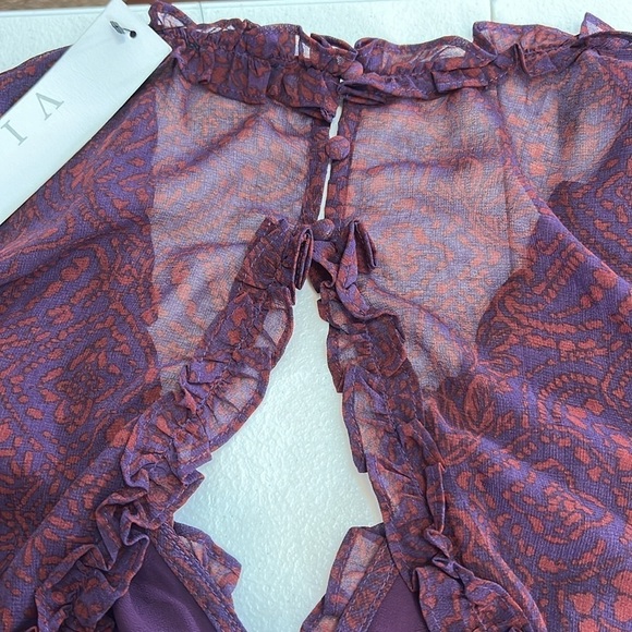VICI Georgie Ruffle Tiered Mini Dress Deep V Purple Print Open Back NWT Sz S - Picture 10 of 13